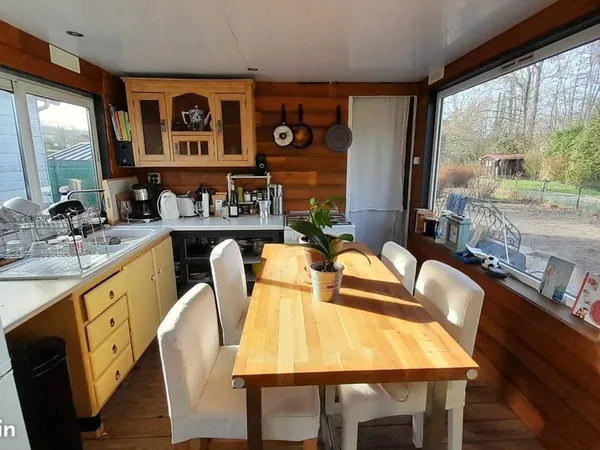 Mobil-home vintage bohème sur terrain privé - Jardin, calme & rentabilité locative 