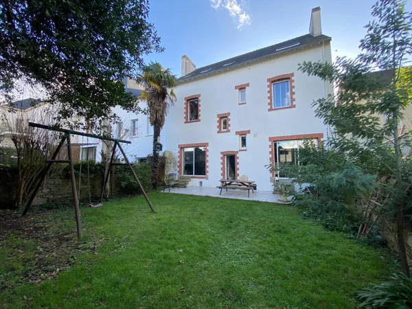 Familiale 7-8 chambres Monselet 