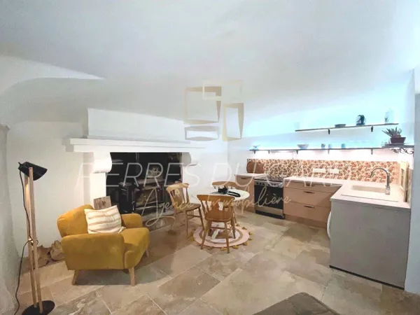 Studio 1 pièce 41 m² 