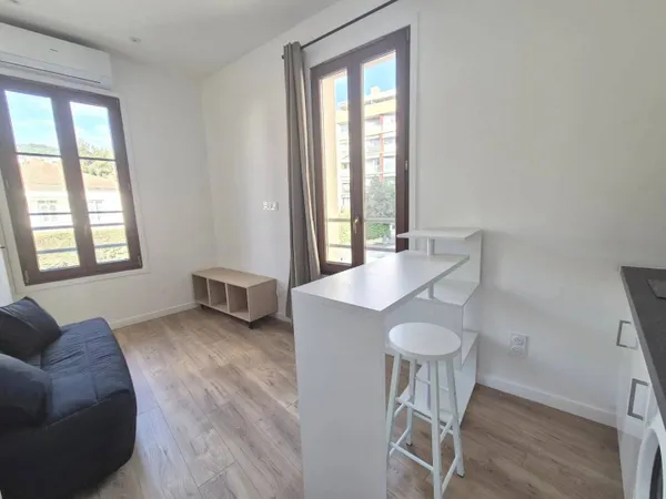 Appartement 1 pièce 16 m² 