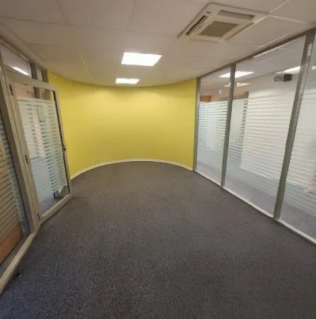 Bureaux 201 m² 