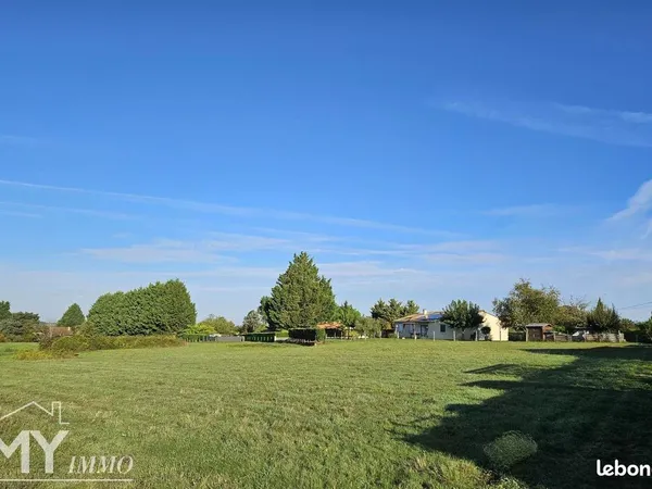 Terrain 1223 m² Vélines 