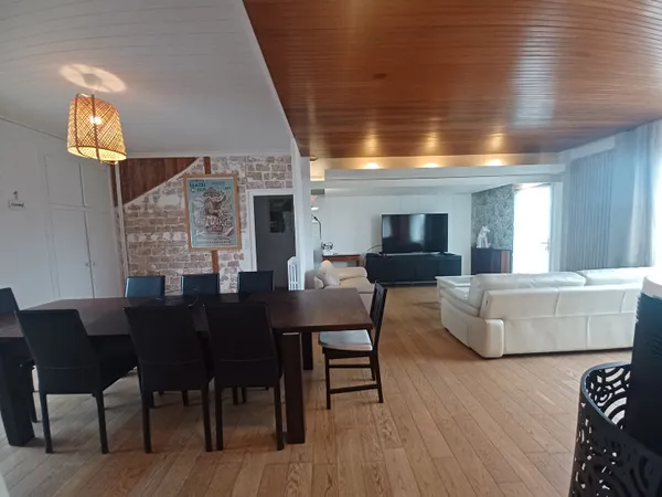 Maison bords de Loire 5 chambres 178 m² habitables 
