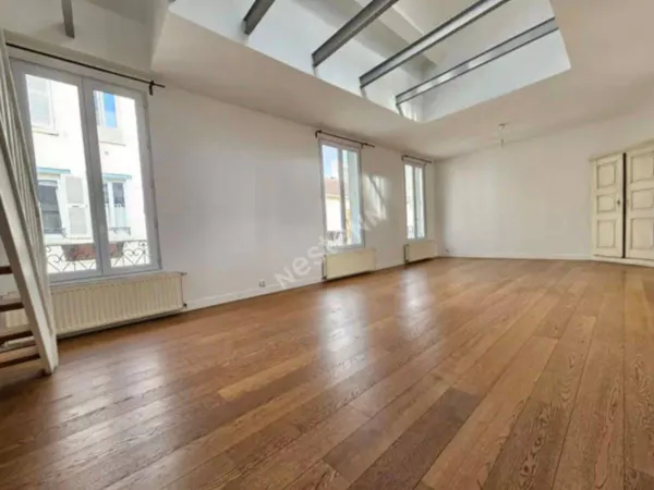 Vends duplex 90m² carrez /120m² sol Puteaux 