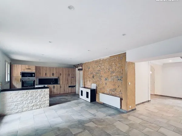Appartement en rez de jardin centre Flassans sur Issole 