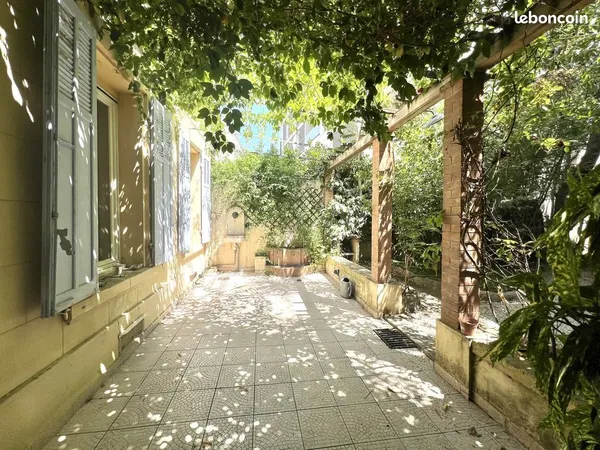 Maison 7 pièces 178 m² 