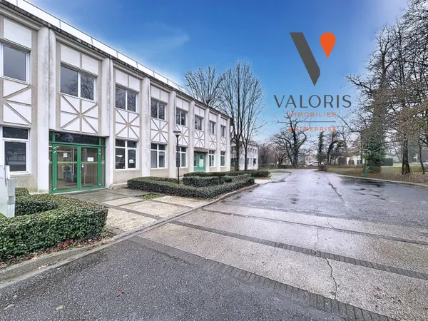 Local d'activité 431 m² 