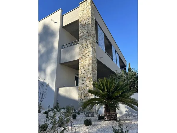 Appartement 4 pièces 98 m² 