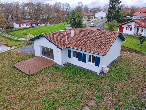 Vends Urcuit, proche bourg, maison récente de plain pied - confort optimal 