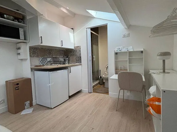 Appartement 1 pièce 13 m² 