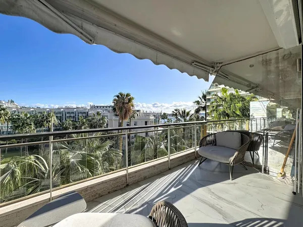 GRAND HOTEL TERRASSE VUE MER 