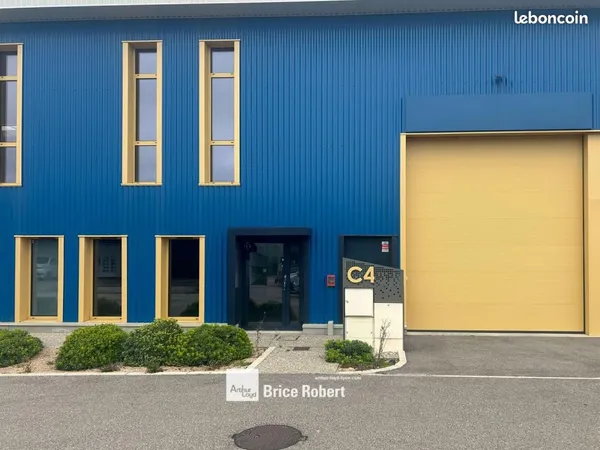 Local d'activité 1 059 m² 