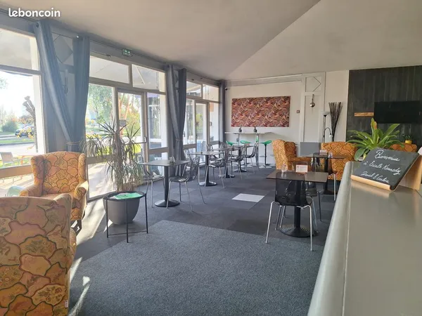 Chambre avec salle d'eau privative - Tram aéroport Bordeaux/Mérignac 