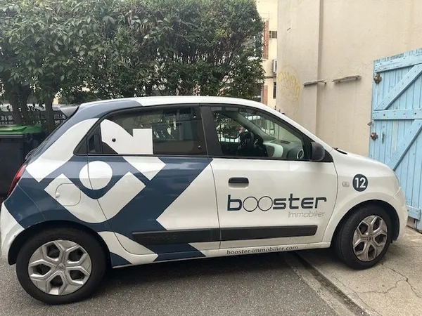 Parking en sous -sol au pide du métro 