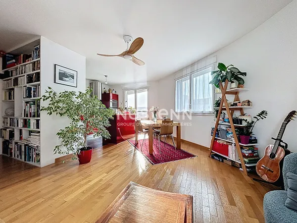 ISSY LES MOULINEAUX - A vendre Appartement 4 pièces en étage élevé avec vue dégagée 