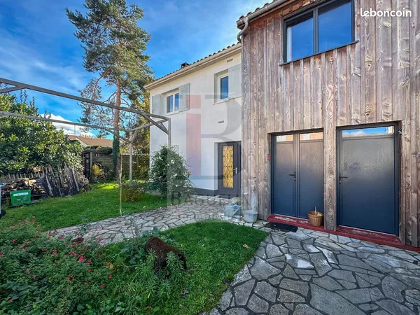 Maison 7 pièces 168 m² 