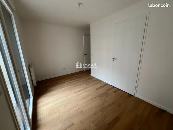 Appartement 4 93.61m² à louer 2350 - COURBEVOIE 92400 