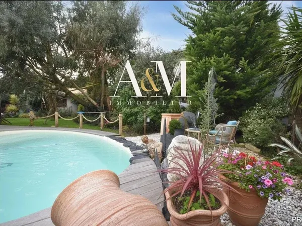 Maison 6 pièces 142 m² 