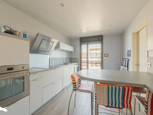 Appartement de 4 pièces principales 