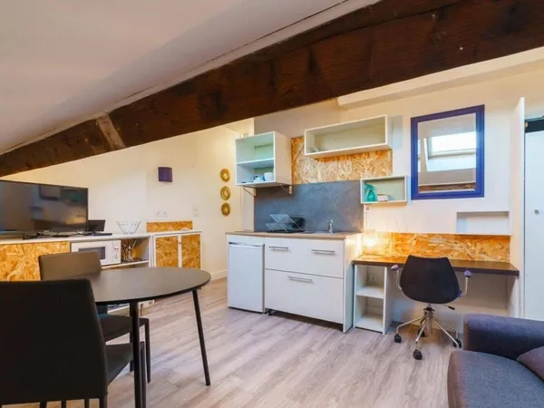 Appartement 1 pièce 15 m² 