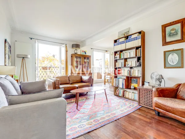 Paris 11e - 4/5 Pièces - 74,45 + 4 m2 balcon 