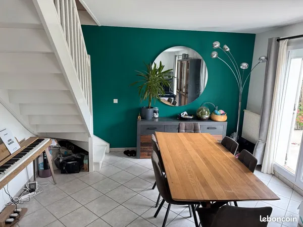 Maison moderne dans quartier calme et familial 