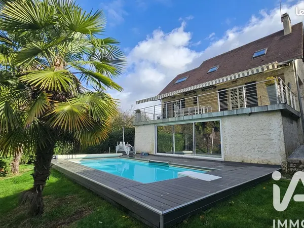 Villa 6 pièces 150 m² 