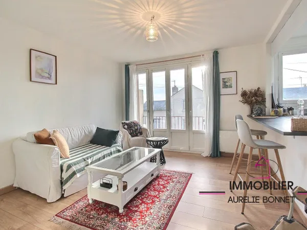 2 PP avec balcon Proche pont des Belges 