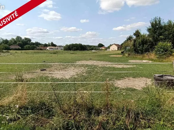 Terrain 2297 m² POUAN-LES-VALLEES 
