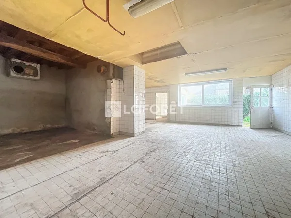 Local commercial 197 m²