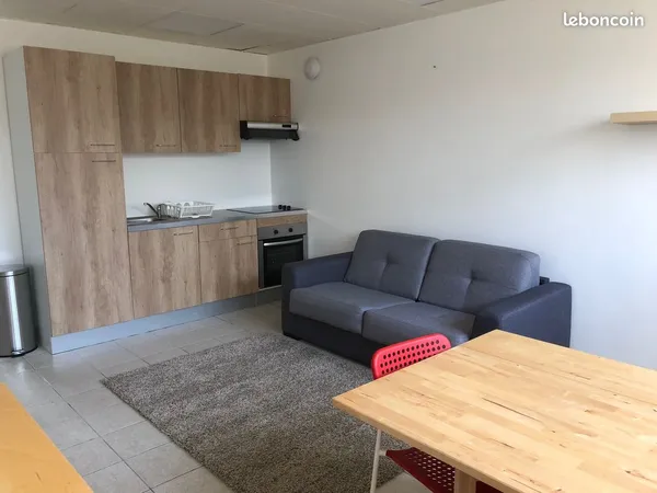 À LOUER - Studio meublé 31 m² - Quartier Sainte Thérèse 
