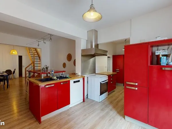 Maison 10 pièces 220 m² 