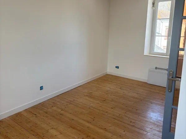 T3 DUPLEX REFAIT À NEUF (47m²) - Hyper Centre Bourg de Vineuil (41340) 