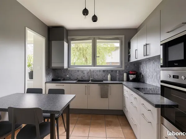 Appartement 4 pièces 73 m² 
