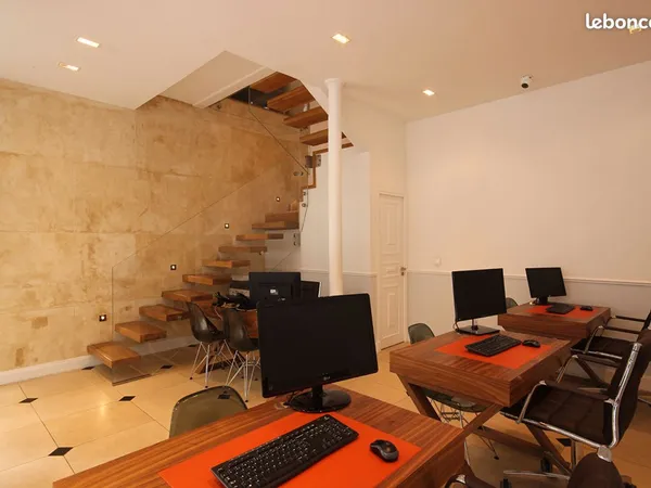 Local commercial 43 m² PARIS 