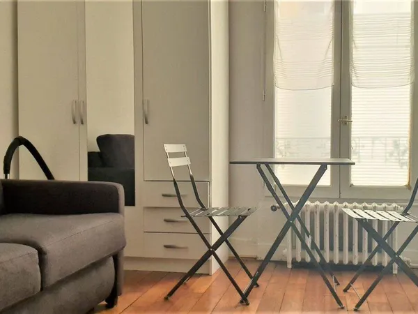 Appartement 1 pièce 14 m² 