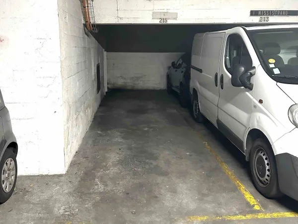 Parking 18 m² 