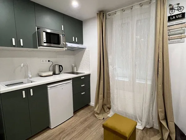Studio 1 pièce 18 m² 