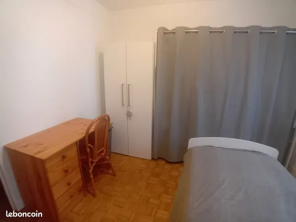 Chambre en colocation proche fac de pau 