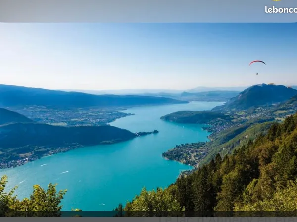 Lac d'Annecy 2 pièces standing meublées face Lac JANVIER à AVRIL 