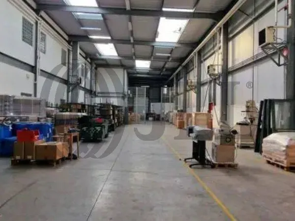 Local d'activité 3100 m² 