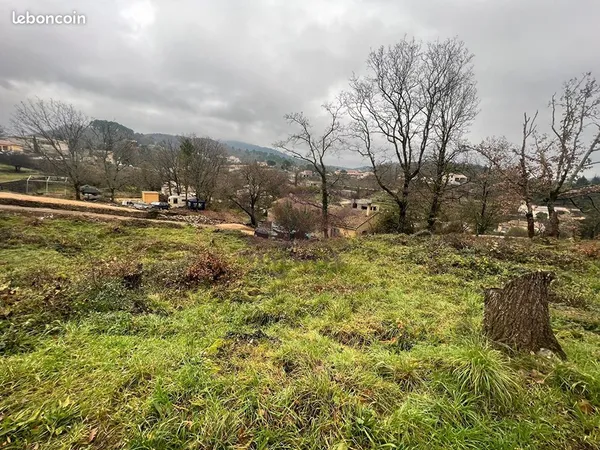 Terrain 1255 m² MEYRANNES 