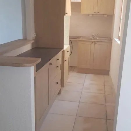 Location T2 centre ville Tarascon 