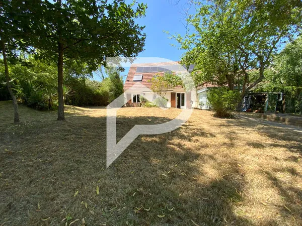Maison 8 pièces 131 m² 