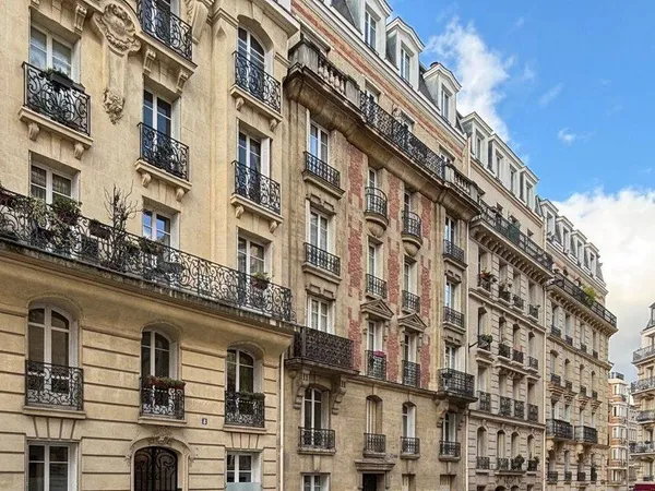 Appartement 1 pièce 14 m² 