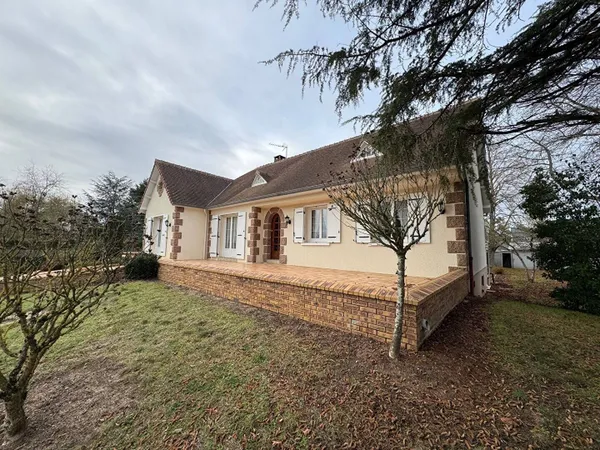 Maison de plain-pied 6 pièces 164 m² 
