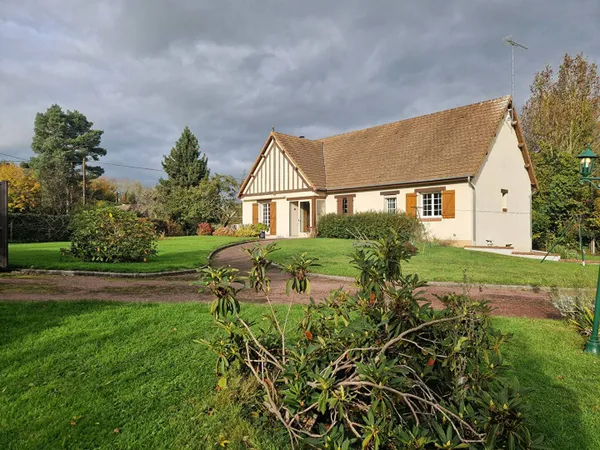 Maison de plain-pied 5 pièces 109 m² 