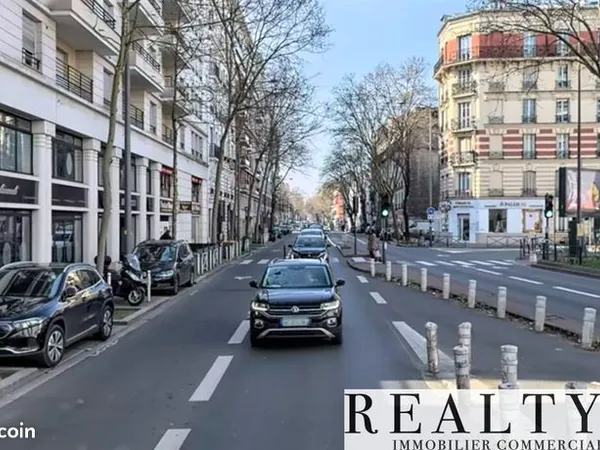 Local commercial 174 m² 