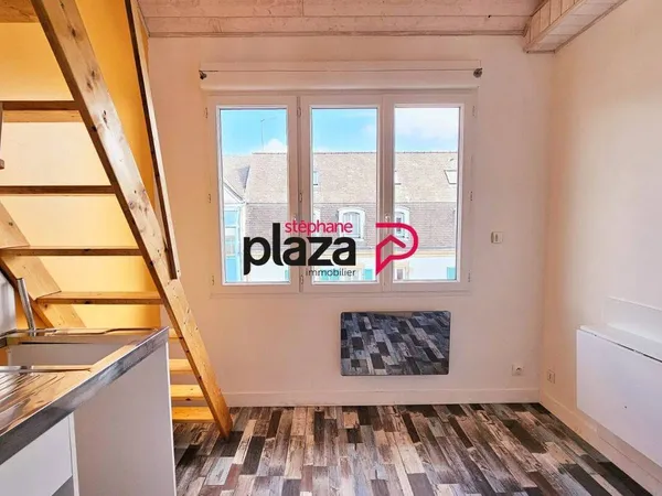 Studio 1 pièce 12 m² 