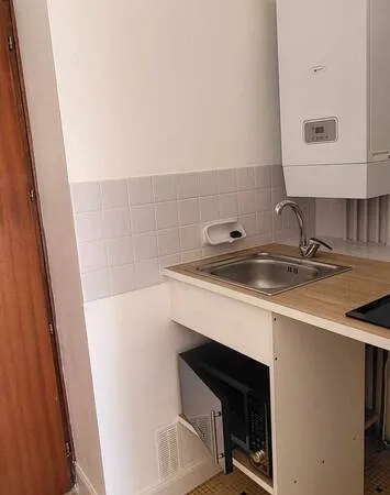 Studio 1 pièce 27 m² 